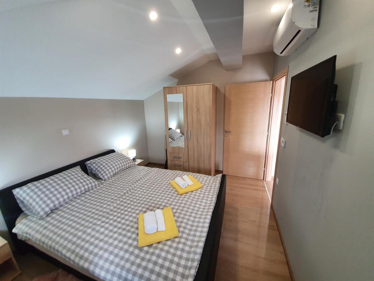 Apartman Bozur **** Satnica Dakovacka Ngoại thất bức ảnh