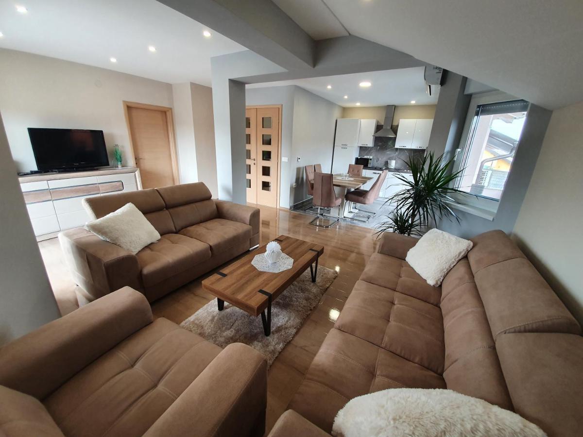 Apartman Bozur **** Satnica Dakovacka Ngoại thất bức ảnh