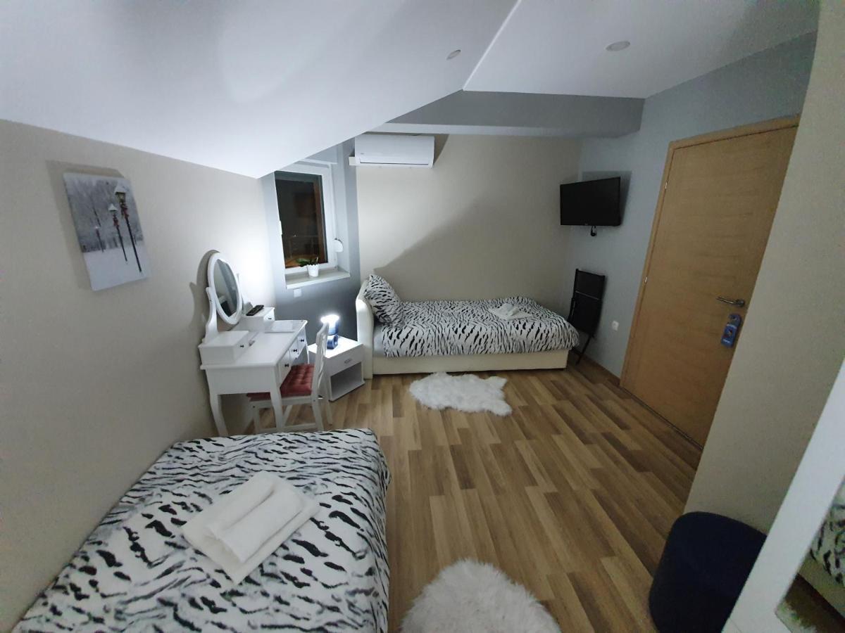 Apartman Bozur **** Satnica Dakovacka Ngoại thất bức ảnh