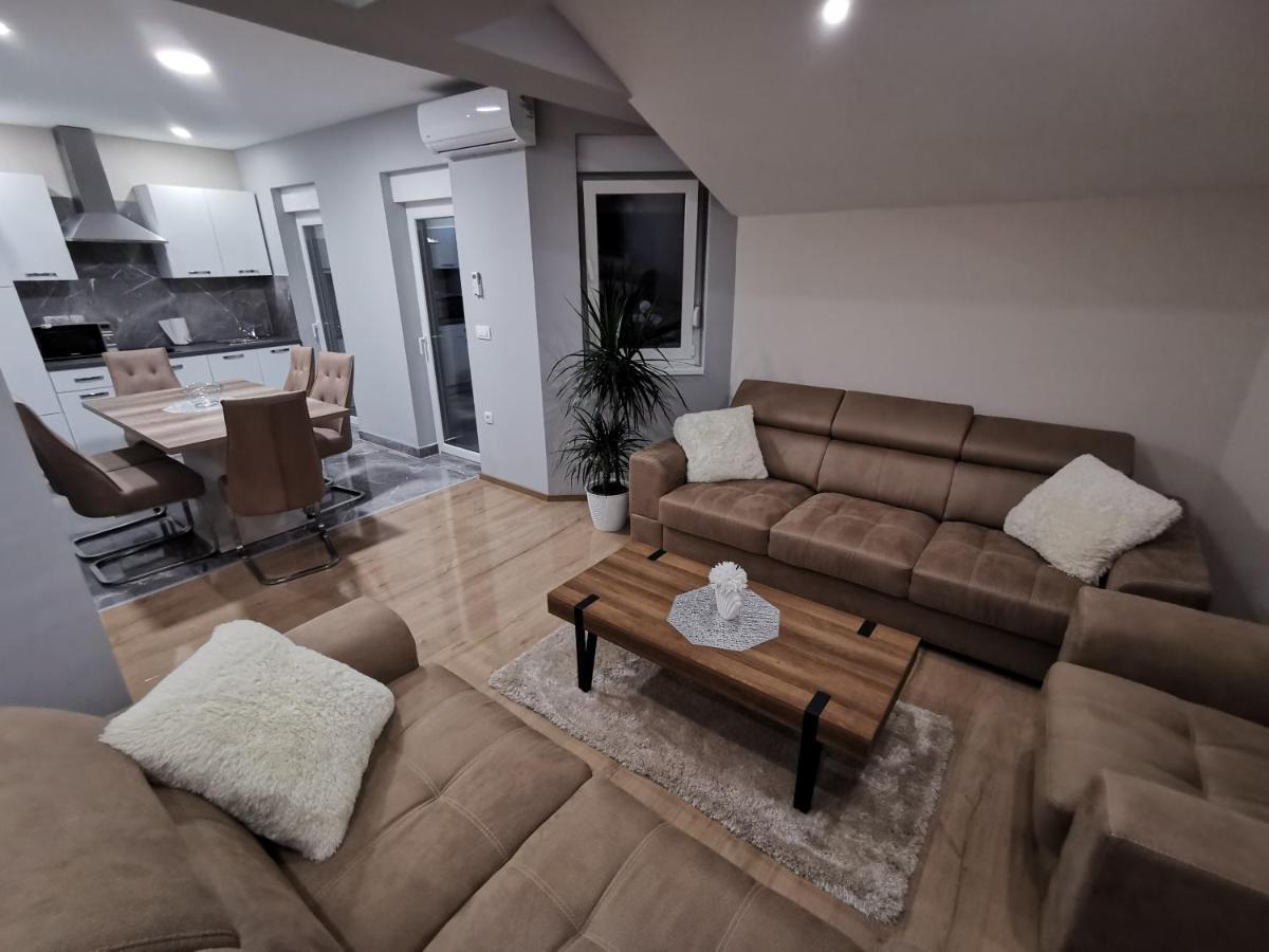 Apartman Bozur **** Satnica Dakovacka Ngoại thất bức ảnh
