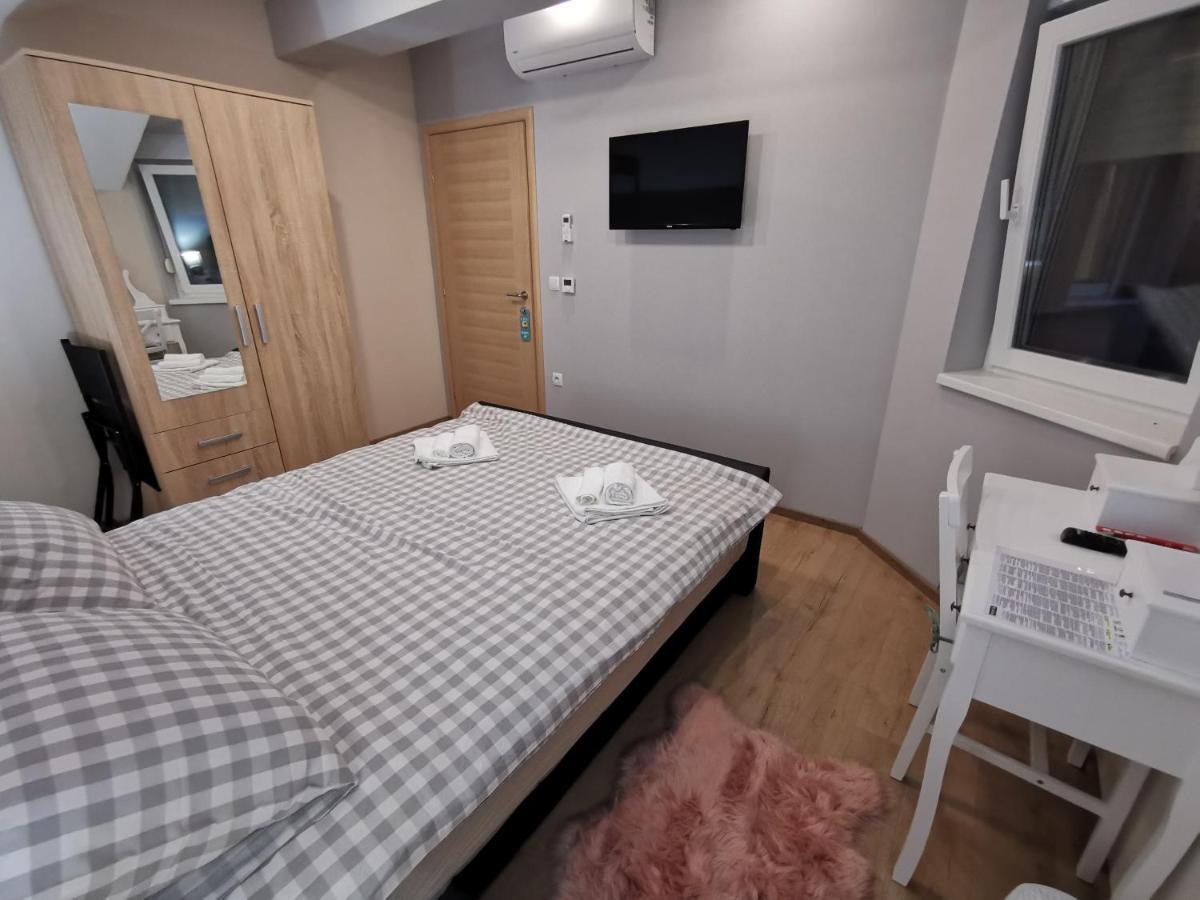 Apartman Bozur **** Satnica Dakovacka Ngoại thất bức ảnh