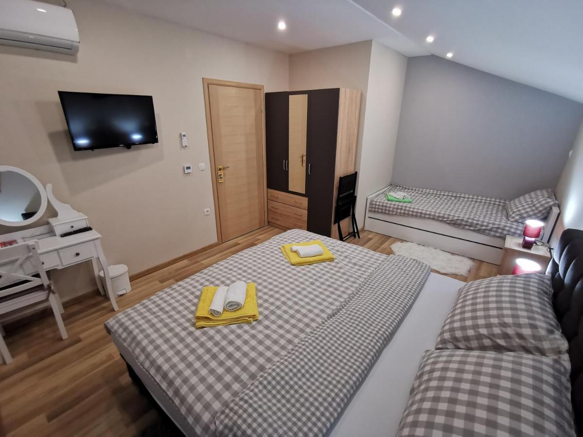 Apartman Bozur **** Satnica Dakovacka Ngoại thất bức ảnh